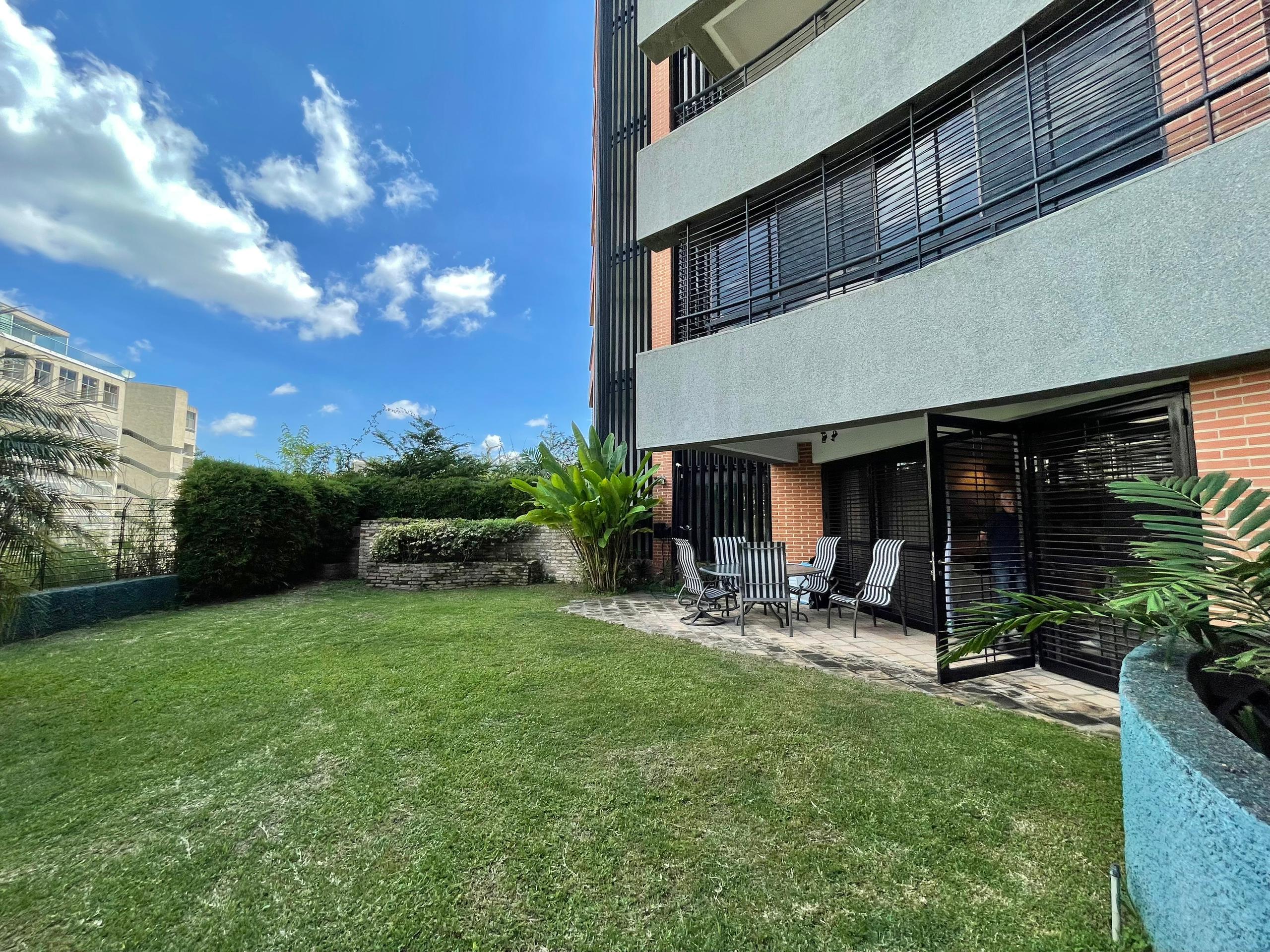 Se vende Apto PB 400m² 4h+s/ 5b+s/ 4p Colinas de Valle Arriba - Otras fotos