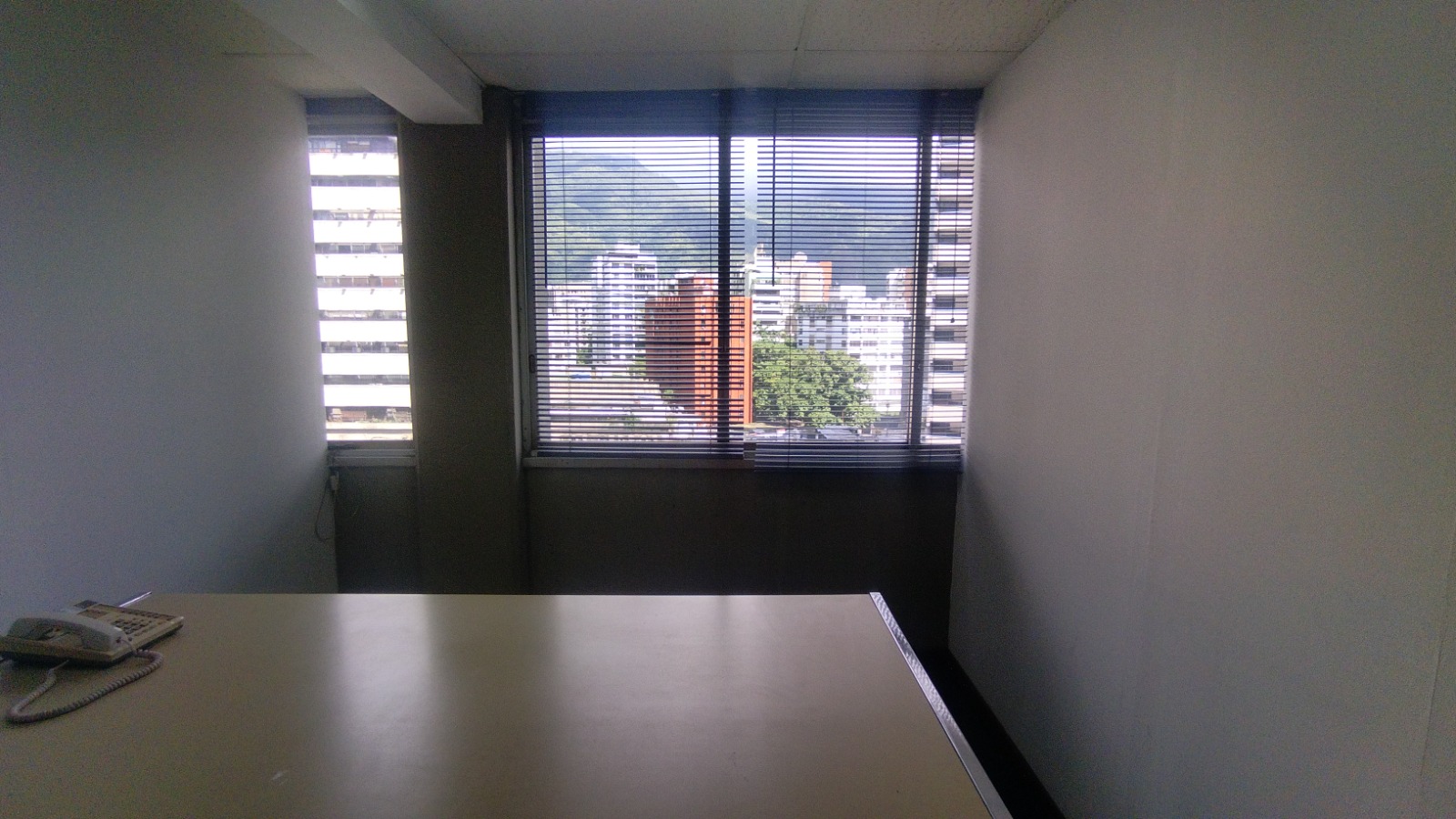 Se Alquila Oficina 150m² Libertador - Otras fotos