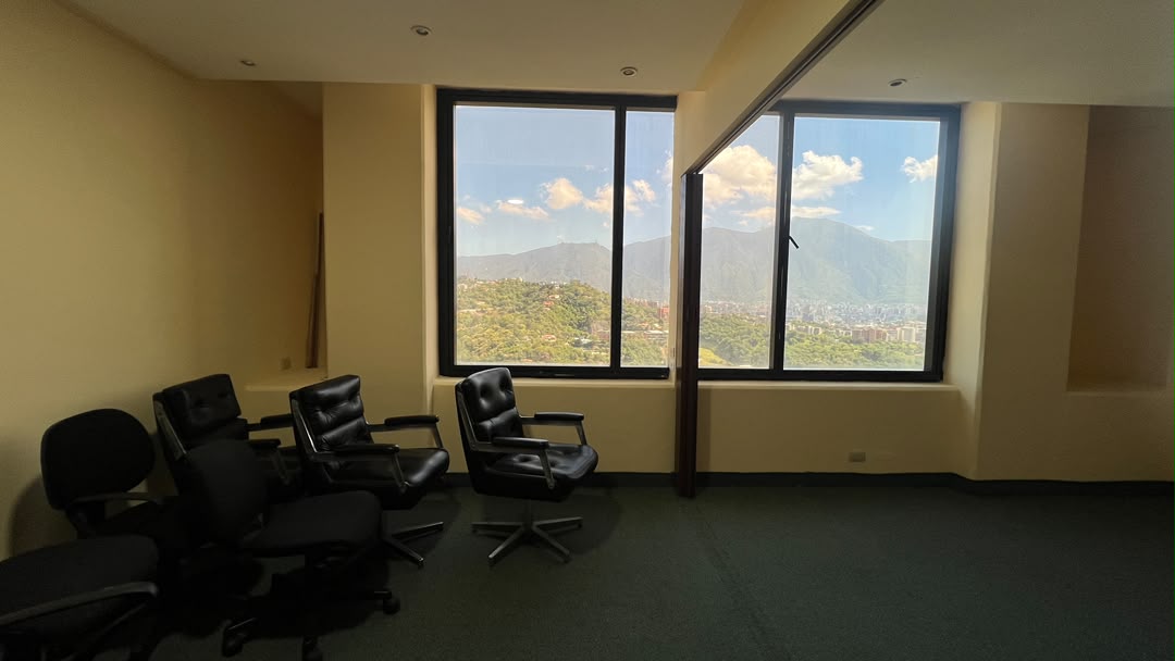 Se alquila Oficina 108,70m² Concresa 5