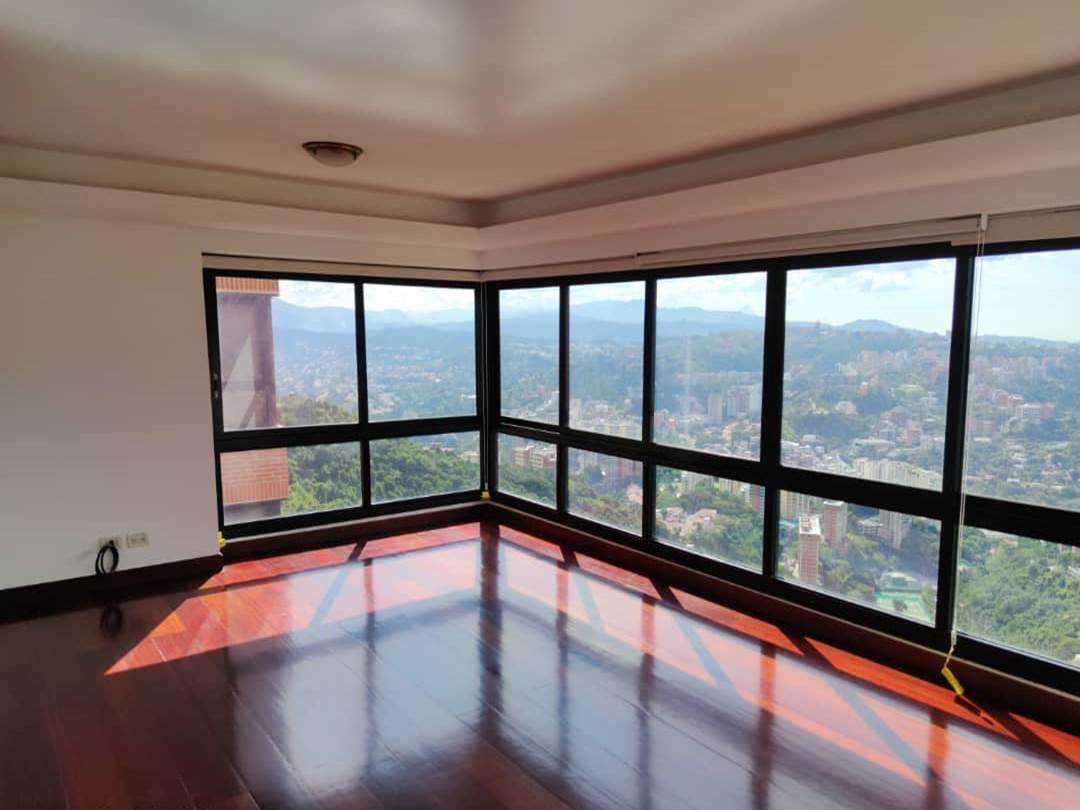 Se vende Apto 405m²–4h+s∕5b+s∕5p en San Roman - Otras fotos