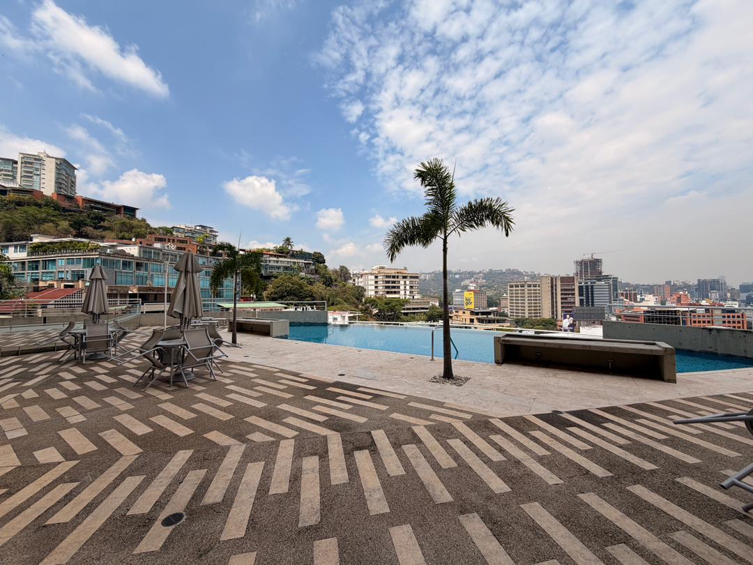 Se vende Apto 133m² 2h+s/2.5b+s/2p Lomas de Las Mercedes - Otras fotos