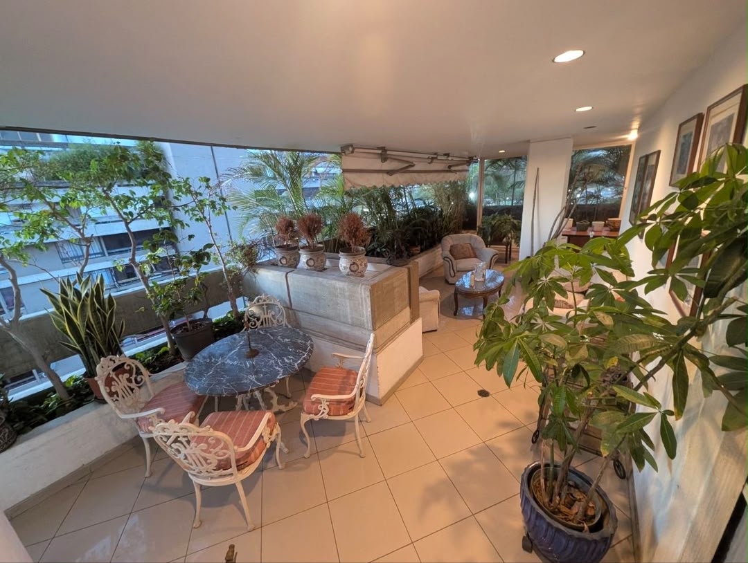 Se vende Apto 250m² 3h+s/2b+s/2p Prado Humboldt - Otras fotos