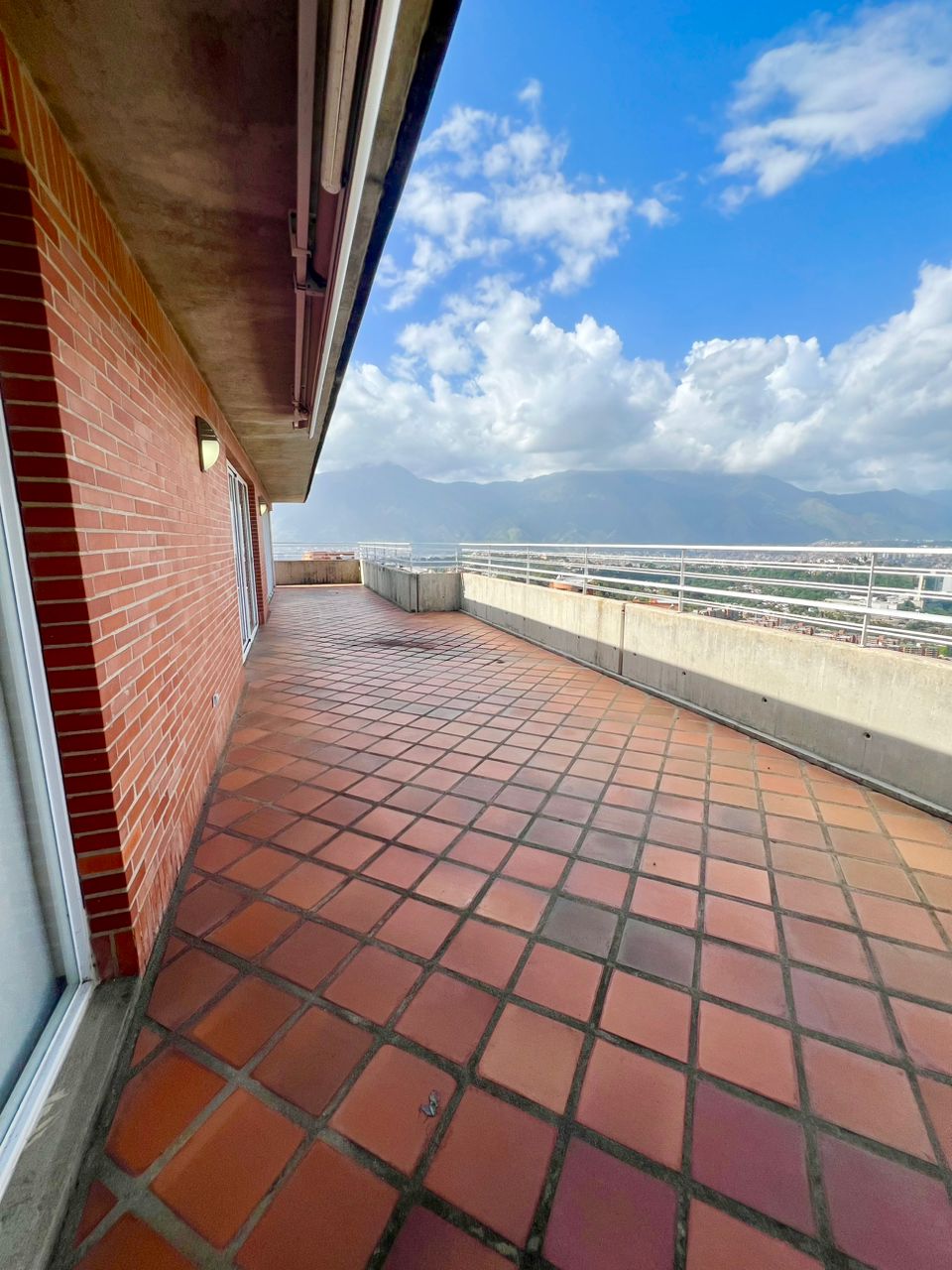 Se Vende PH 180m² 2h/ 4b/ 3e Los Naranjos - Otras fotos