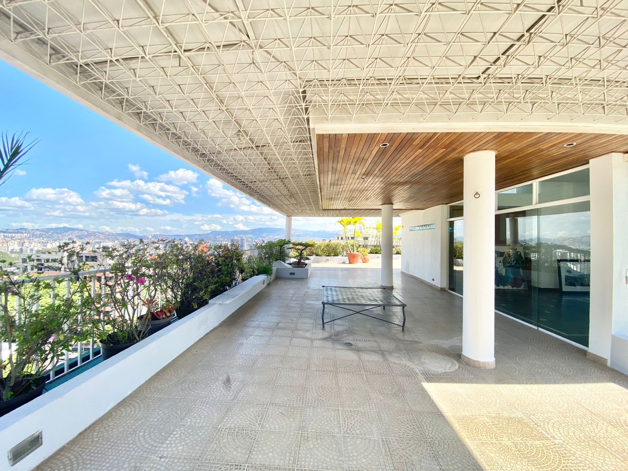 Se Vende  Apto 1368m² 5h+1s/7b+1s/5p  Altamira - Otras fotos