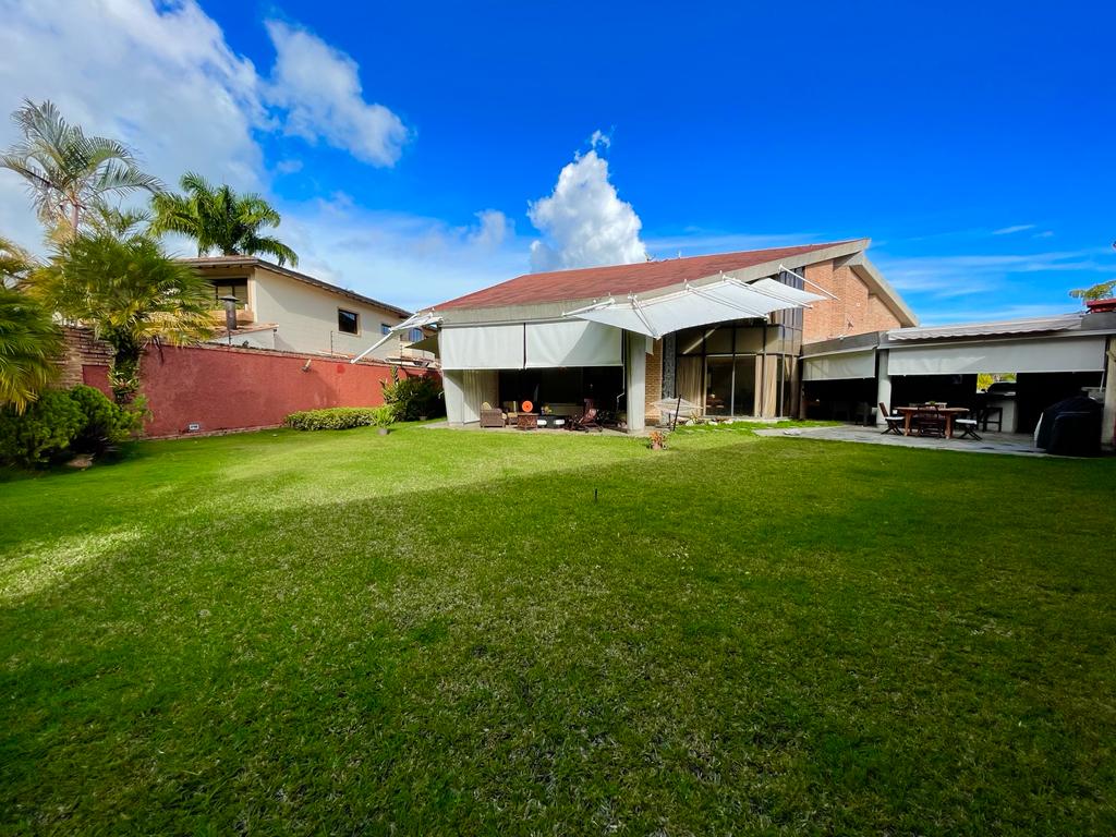 Se vende Casa 1136m² 4h+2s/6b/4p Loma Linda - Otras fotos