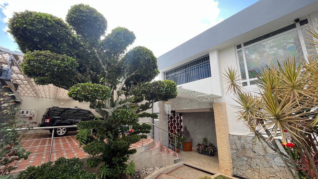 Se vende Casa 920m² 4h+1s/6b+1s/4p , Cumbres de Curumo - Otras fotos
