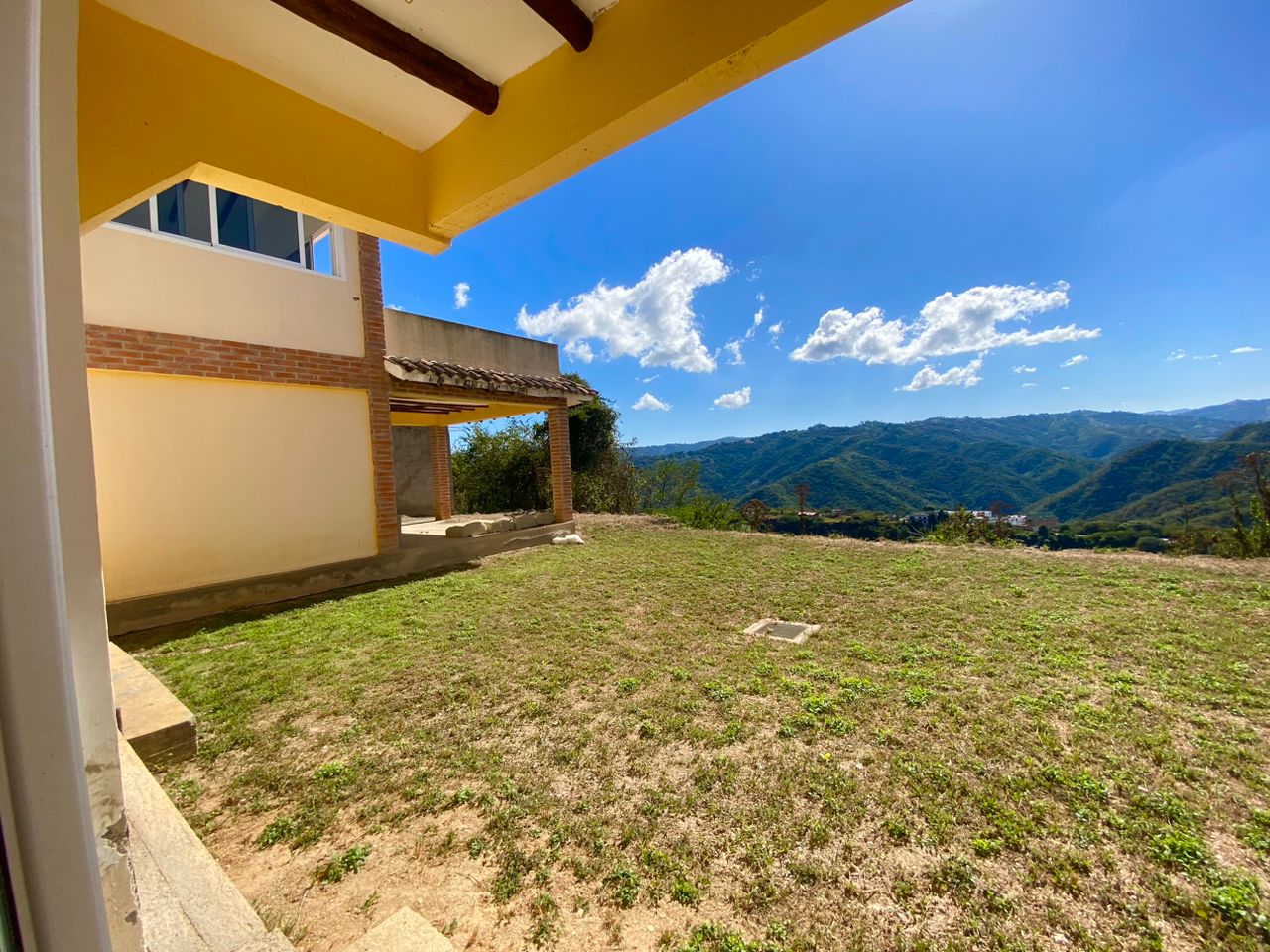 Se vende casa 767m² 4h/4b/3e Bosques De La Lagunita - Otras fotos