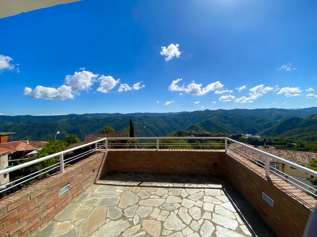 Se vende casa 580m² 4h+2s/4b+2s/4e Bosques de la lagunita - Otras fotos