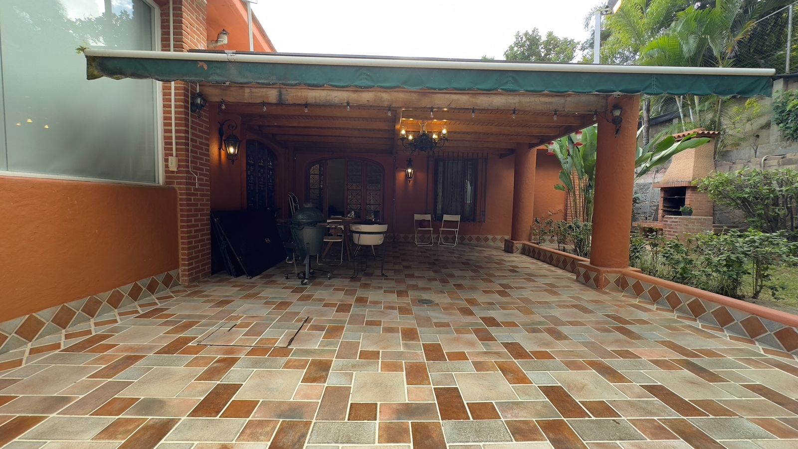 Se vende casa 768m² 4h+s/ 4b+s/ 6e Prados del este - Otras fotos