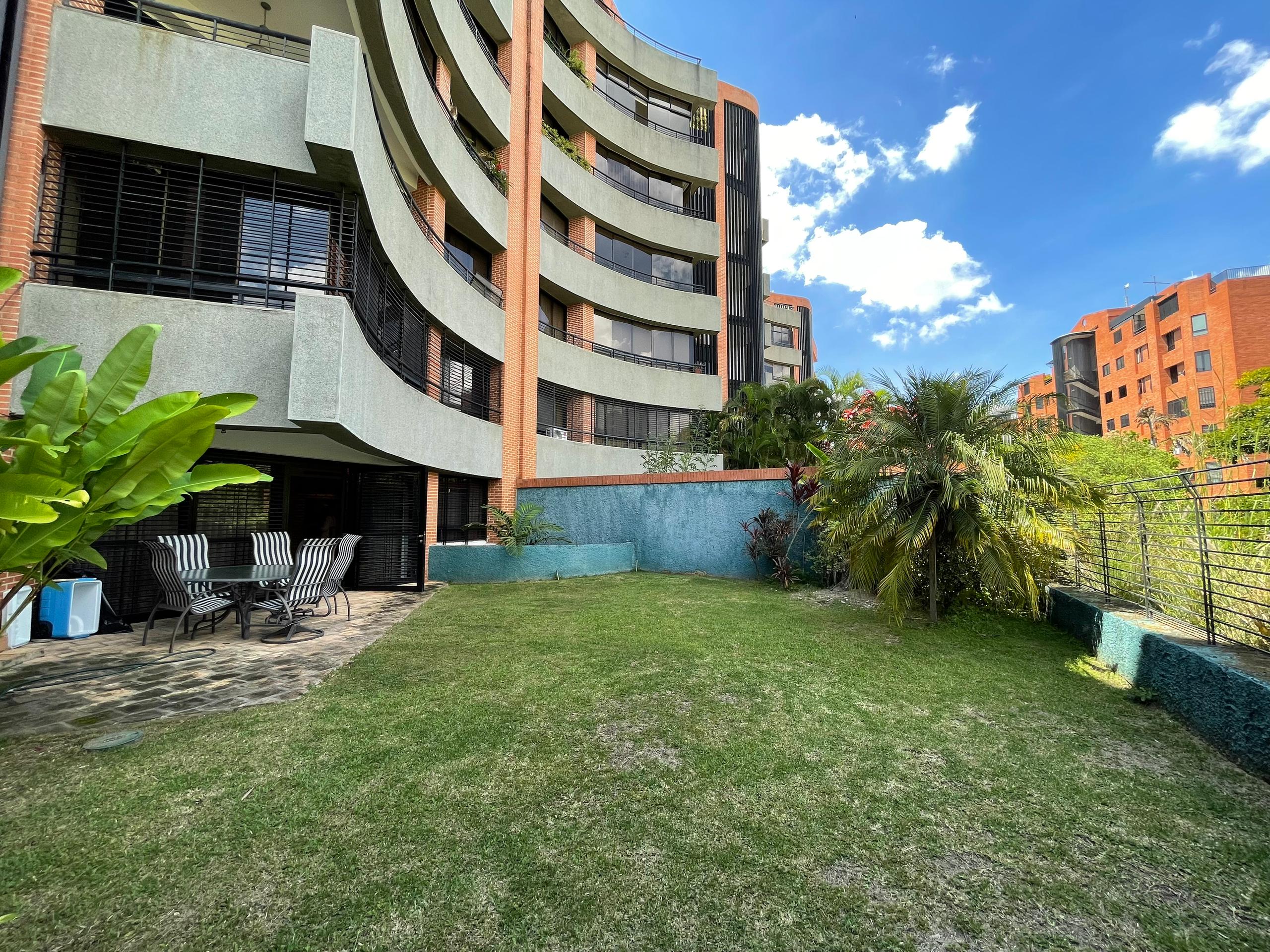 Se vende Apto PB 400m² 4h+s/ 5b+s/ 4p Colinas de Valle Arriba - Otras fotos