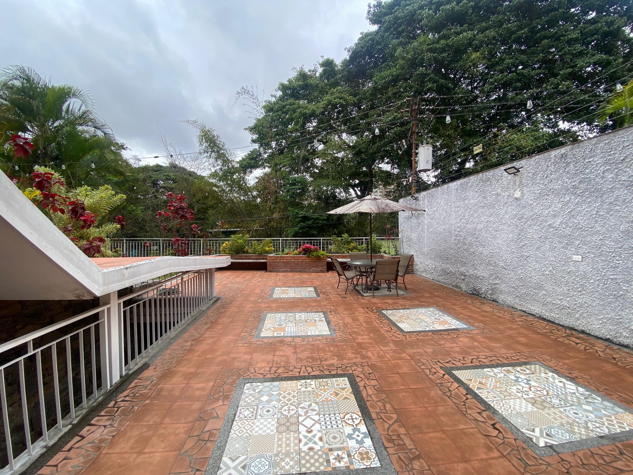 Se vende casa 750m² 5h+2s/5b+2s/4p El Peñon - Otras fotos