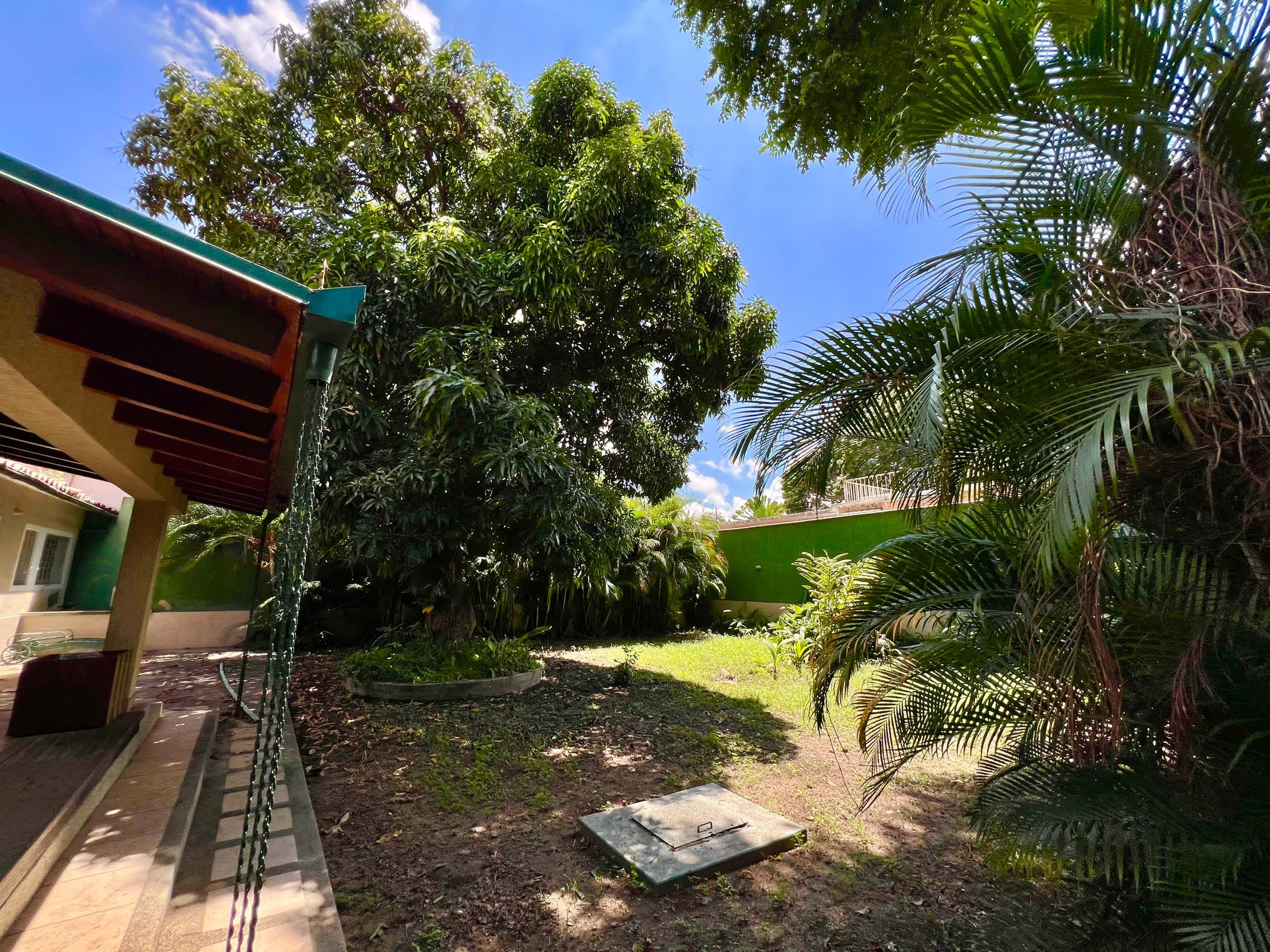 Se vende Terreno 1273m² La floresta 5