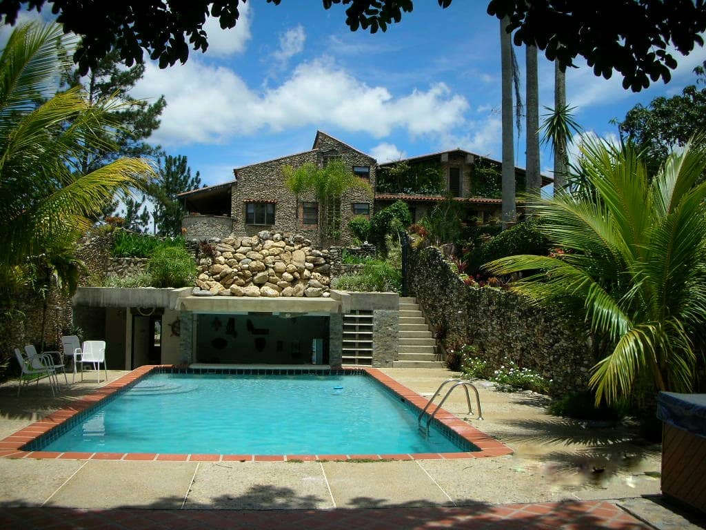 Se vende Finca 1.600 M² 6h/6b/8p Paracotos - Otras fotos