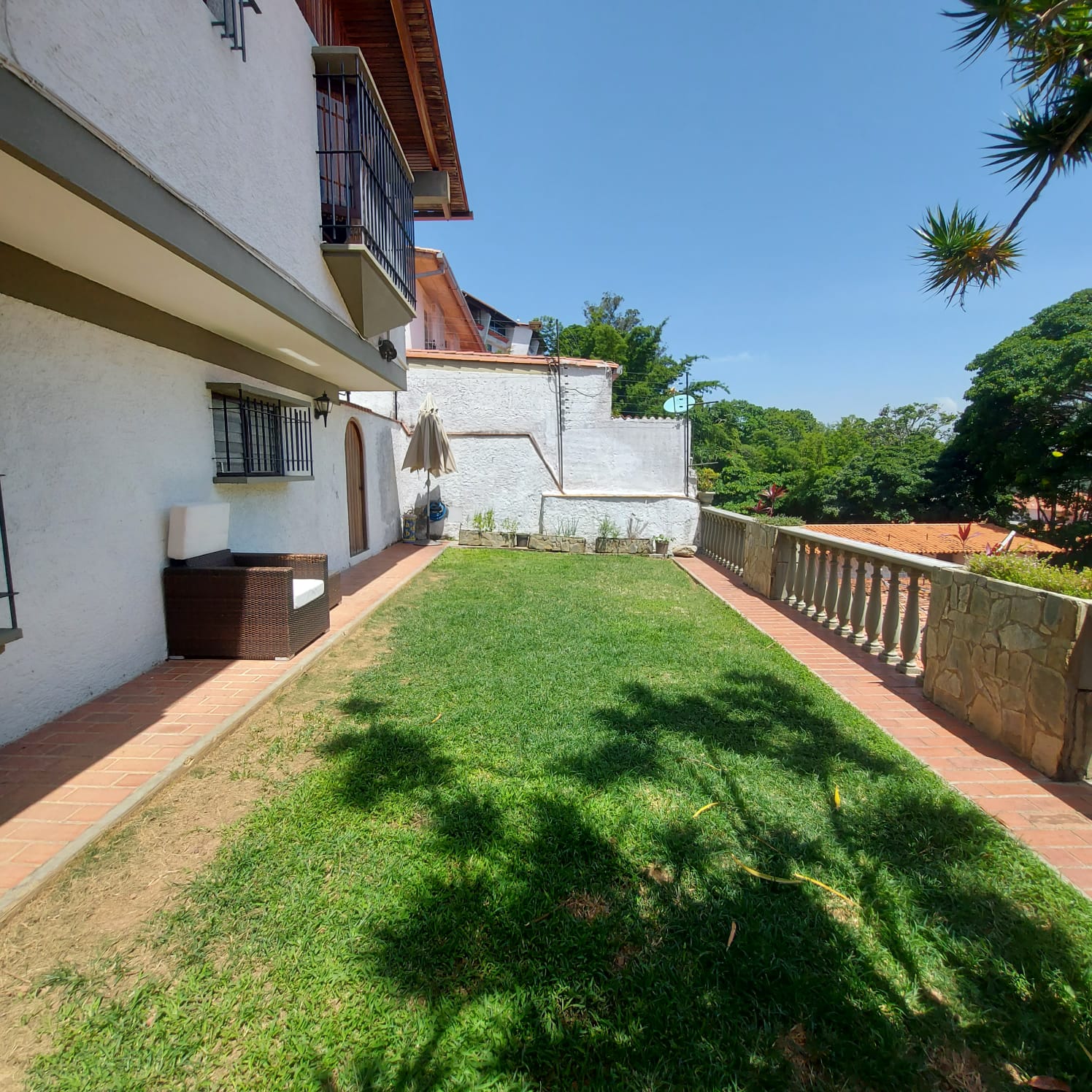 Venta de casa en Alto Prado - 440m² - 4h+s/5b/2pe - Otras fotos