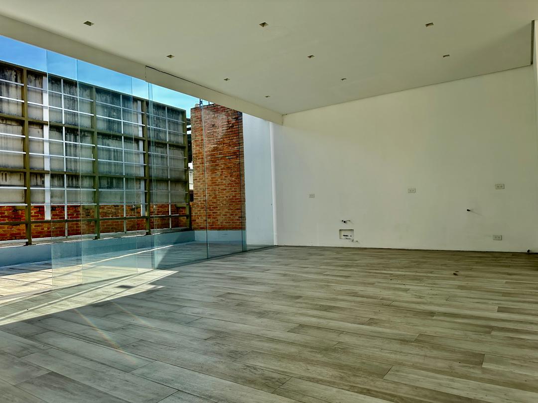 Se vende/alquila Apto PH 1130m² 6h+s/5b+s/8e Campo Alegre - Otras fotos