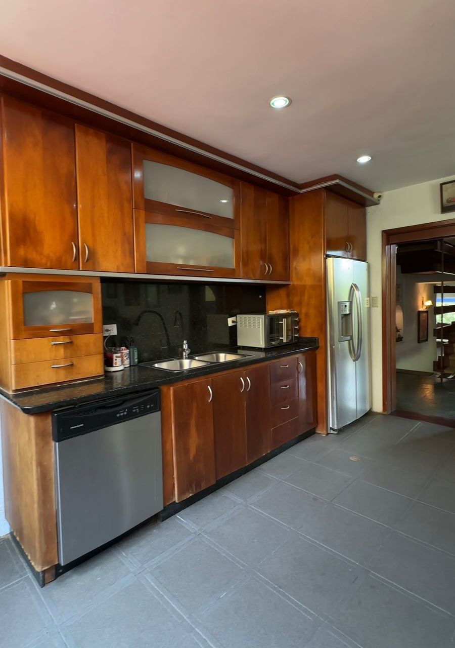 Se Vende Casa 1097m² 4h+2s/5p El Hatillo 2