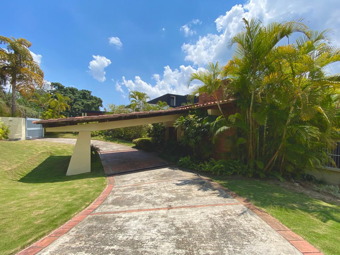 Se vende casa 2250m² 4h/5b/12e La Lagunita - Otras fotos