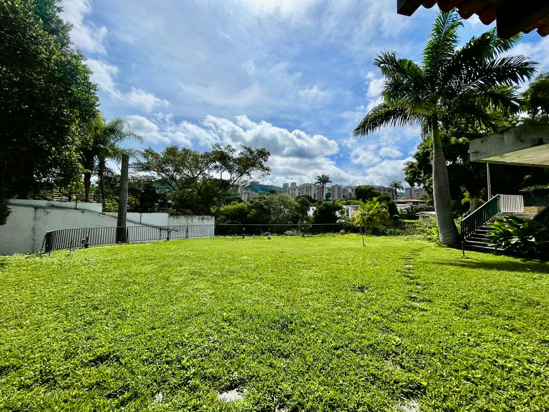 Se vende casa 2450m² 5h+2s/5b+s/10p Valle Arriba - Otras fotos