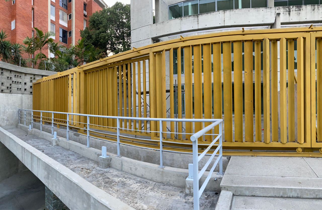 Se vende Apto 328,38m² 2h+s/2.5b+s/4p Chulavista - Otras fotos