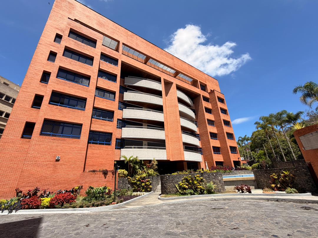 Se alquila Apto 331m² 4h+s/4.5b+s/4p La Lagunita 2