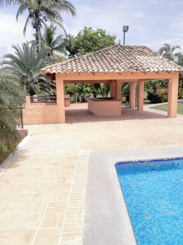 Se vende casa 196m² 2h/2b/1p Rio Chico - Otras fotos