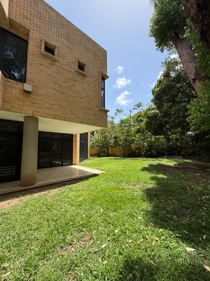 Se vende/alquila Conjunto de Casas 700m² Prados del Este - Otras fotos