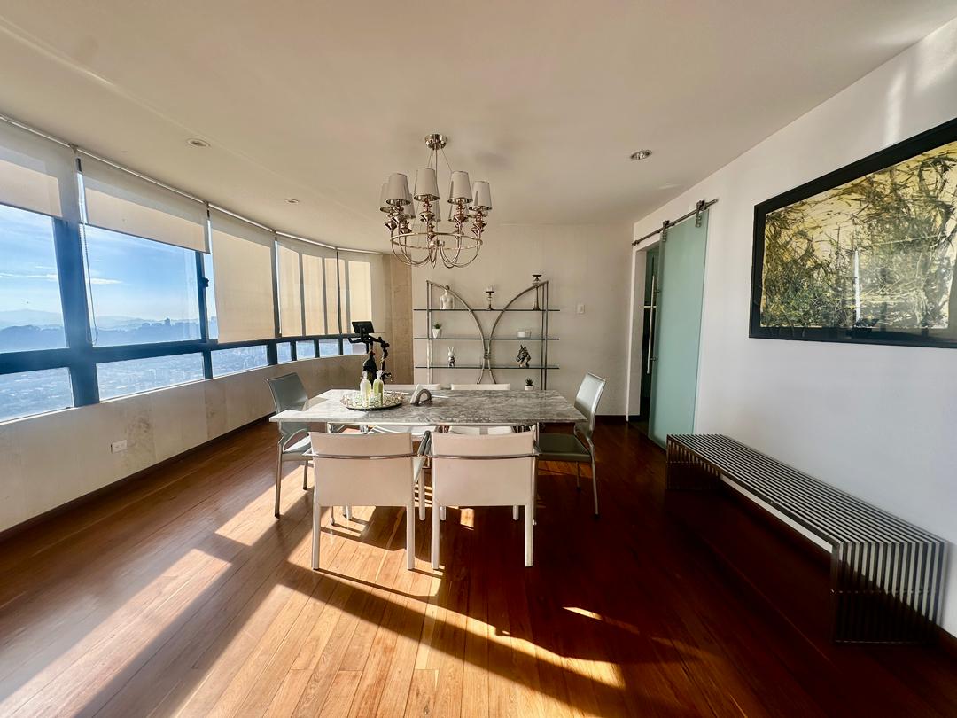 Se alquila Apto 250m² 3+1h/3+2+1b/4p Colinas de Bello Monte 5