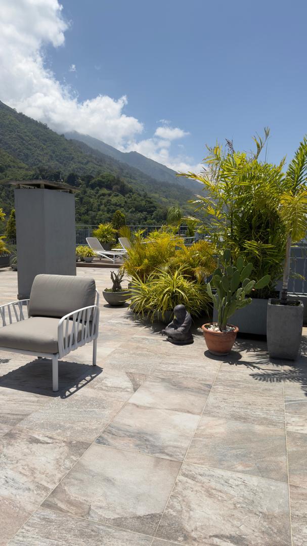 Se vende Apto PH 1000m² 5h+3s/6b+2s/4p Altamira 2