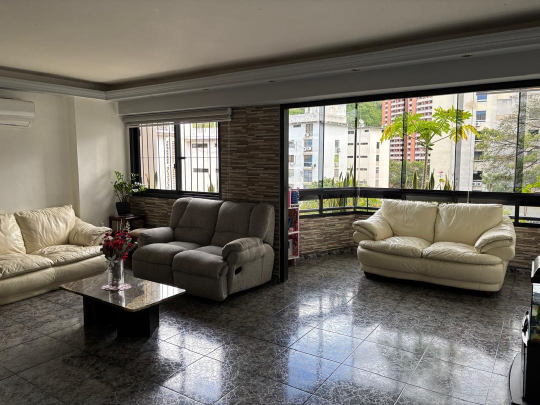 Se vende Apto 122m² 3h+s/2b+s/2p Los Chaguaramos 1