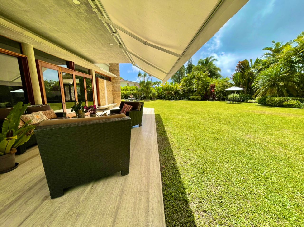 Venta de casa en La Lagunita - 2005m² - 5h+s/6b+s/6pe - Otras fotos
