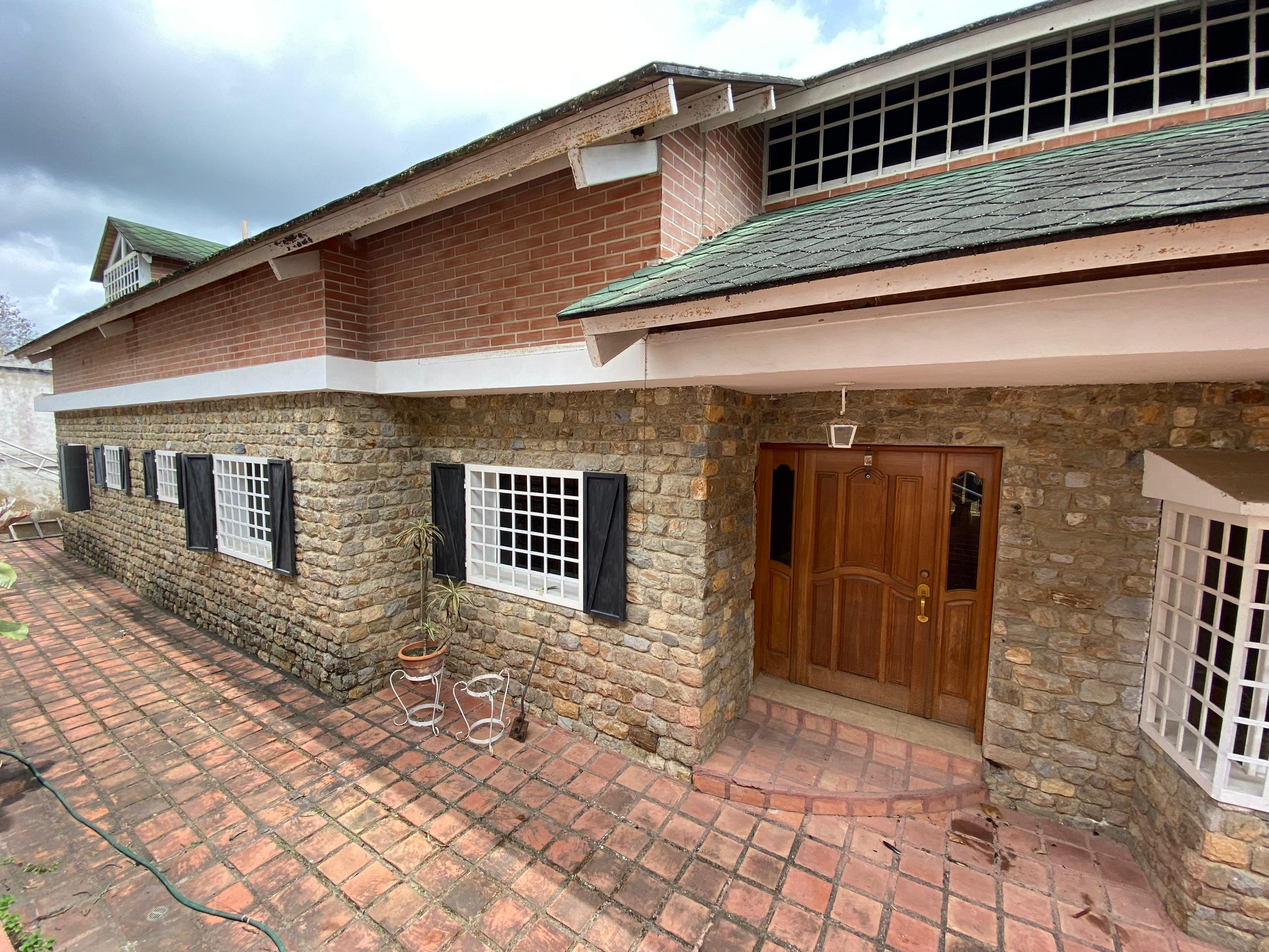Se vende casa 1724m² 5h+1s/5b+1s/10e Carrizal - Otras fotos