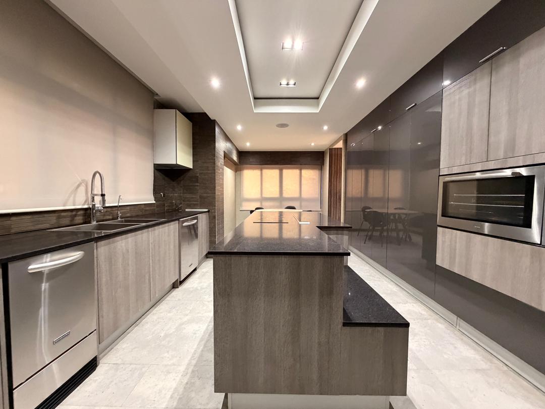 Se alquila Apto 380m² 4h+s/4.5b+s/5p La Lagunita 5