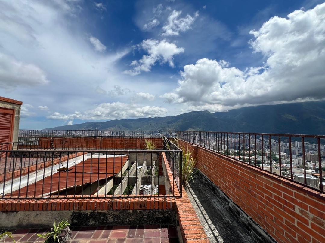Se Vende Apto 704m² 5h+s/5b+s/6p Colinas de Bello Monte - Otras fotos