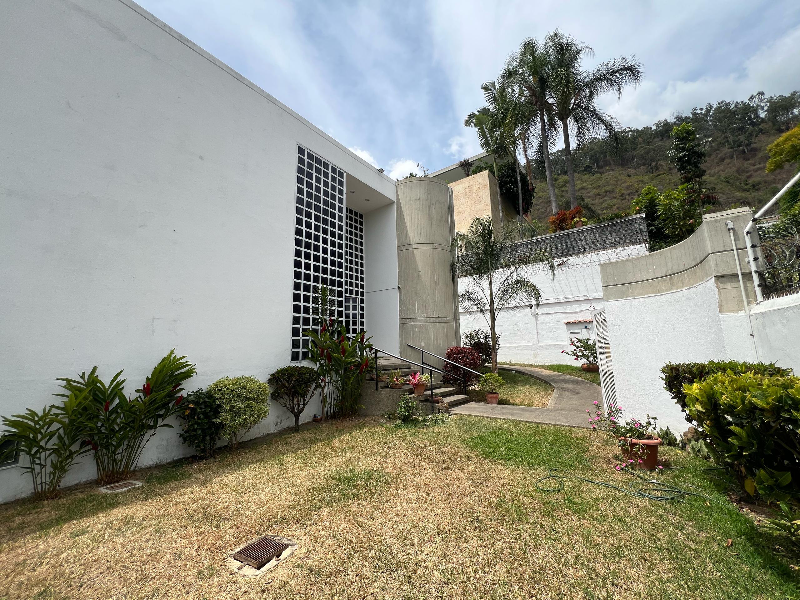 Se vende casa 1000m² 3h+1s/3b+1s/10e Country Club - Otras fotos