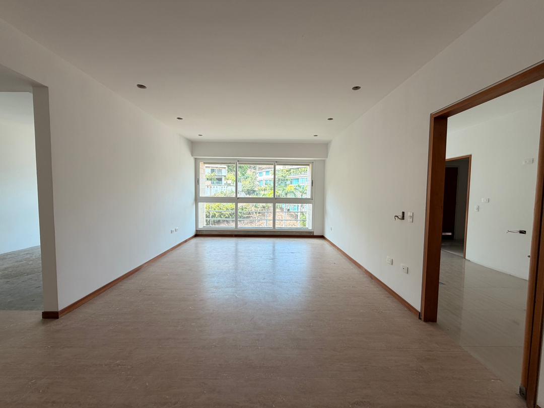 Se vende Apto 133m² 2h+s/2.5b+s/2p Lomas de Las Mercedes - Otras fotos