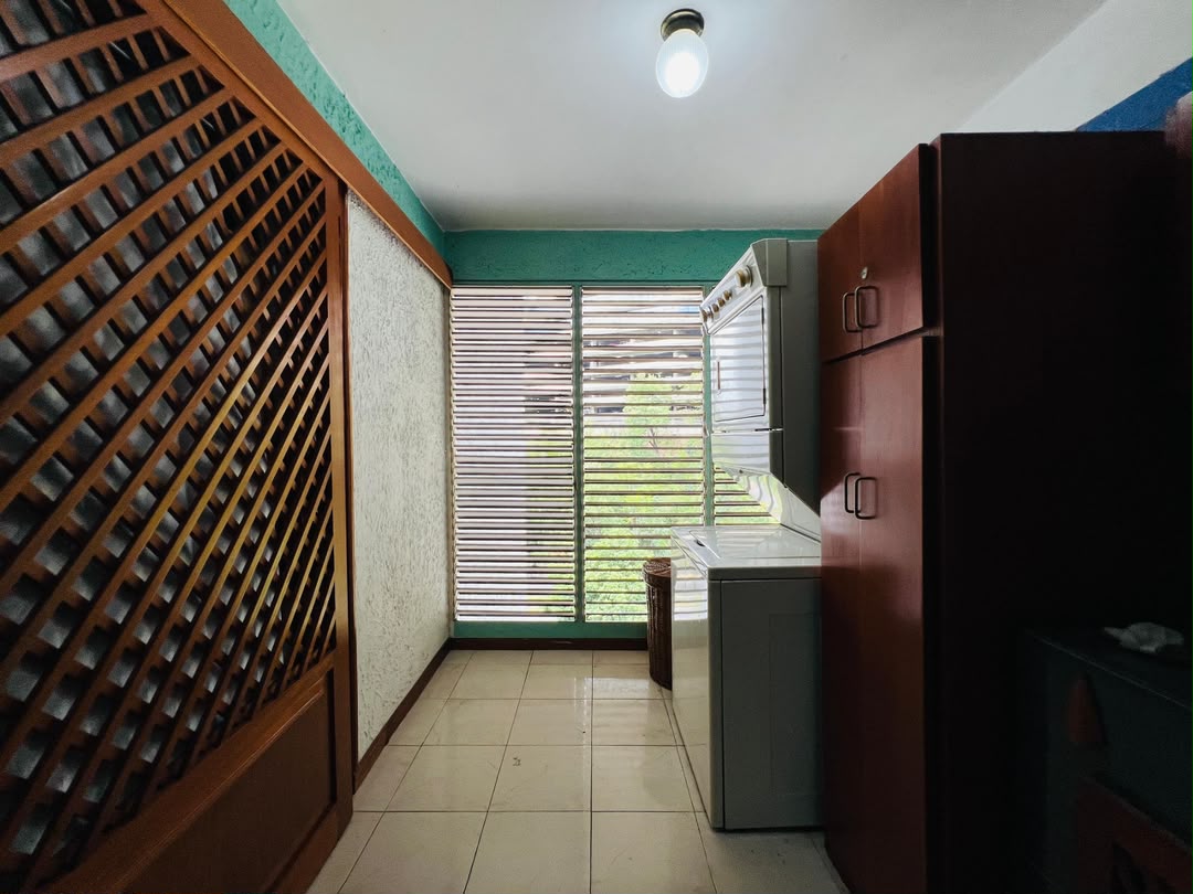Se vende Apto 102 m² 2h+s/1b+s/1p Caurimare - Otras fotos