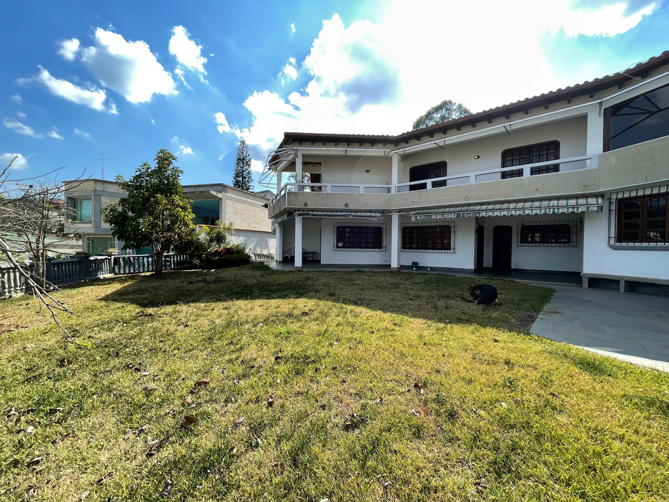 Se vende casa 1000m² 5h+s/3b+s/4e Los Naranjos del Cafetal - Otras fotos