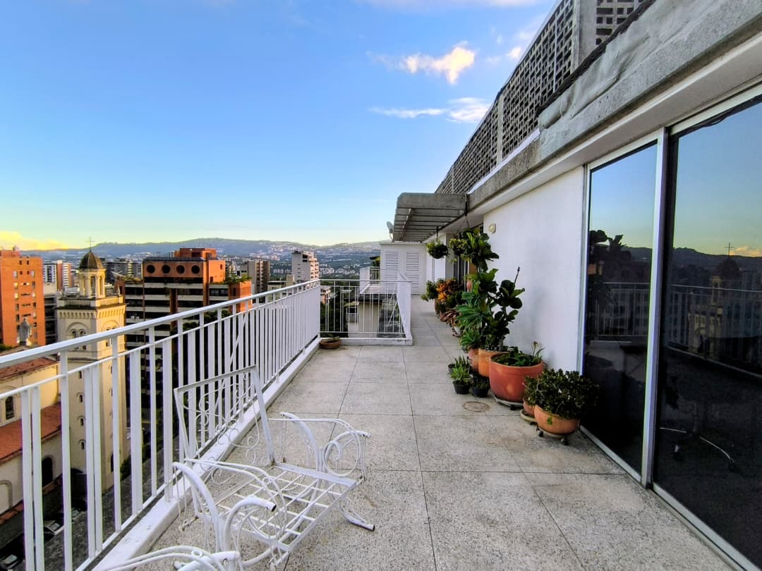 Se Alquila PH 189m² 3h/ 3b/ 2e Santa Eduvigis - Otras fotos