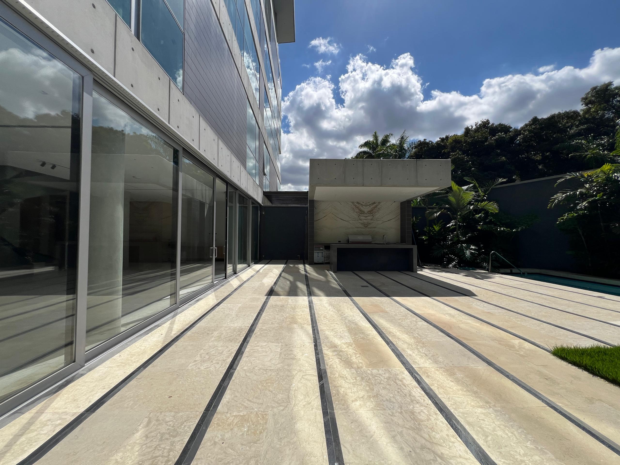 Se vende Apto 767m² 4h+2s/4b+1s/6p Altamira - Otras fotos