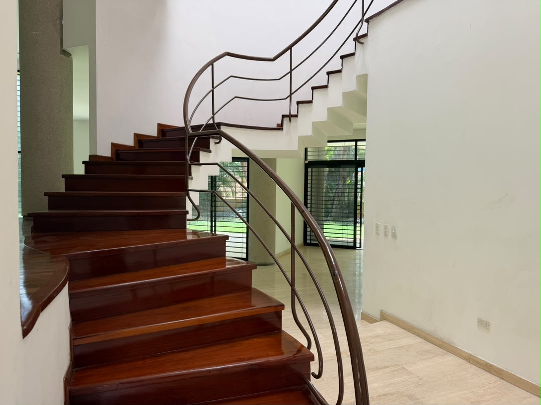 Se vende/alquila Conjunto de Casas 700m² Prados del Este - Otras fotos