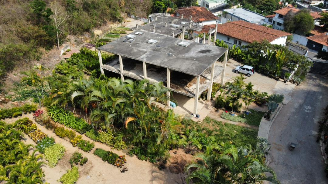 Se vende terreno 3000m² Prados del este 1