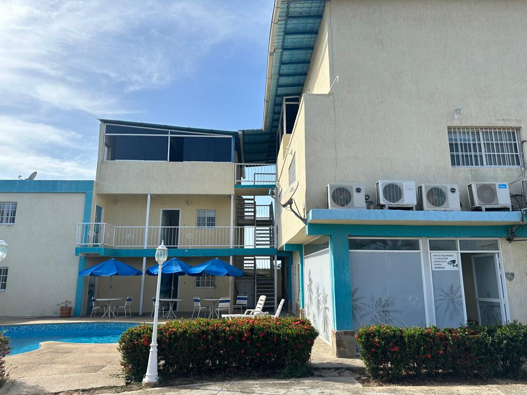 Se vende Aptohotel 820m² 10h/14b/10p Playa el Agua - Otras fotos