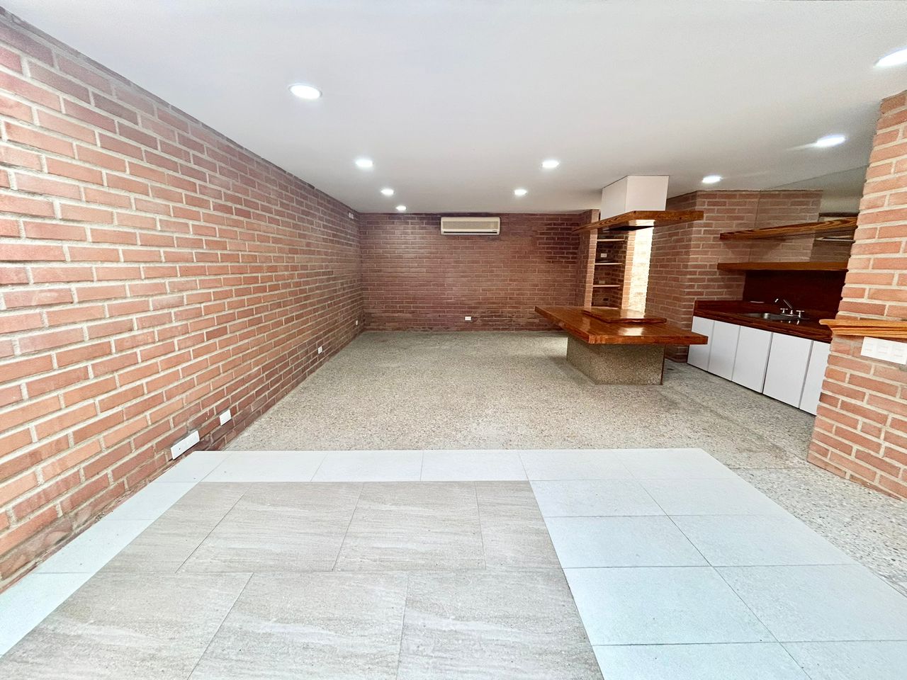 Se vende casa 500m² 5h+s/4b+s/3p Sebucan - Otras fotos