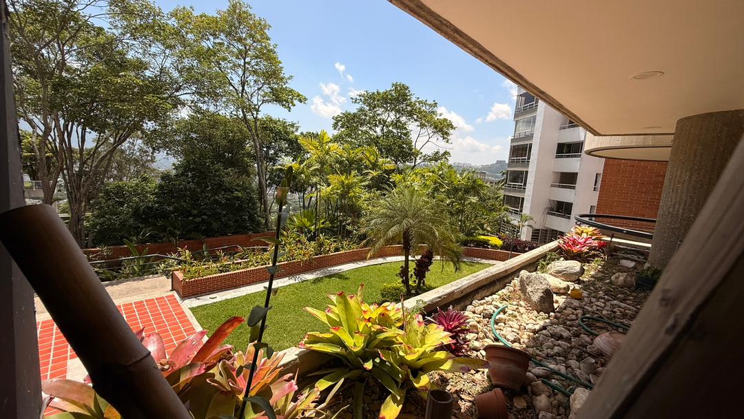Se vende/alquila Apto 232m² 3h+s/4b+s/4p Valle Arriba - Otras fotos
