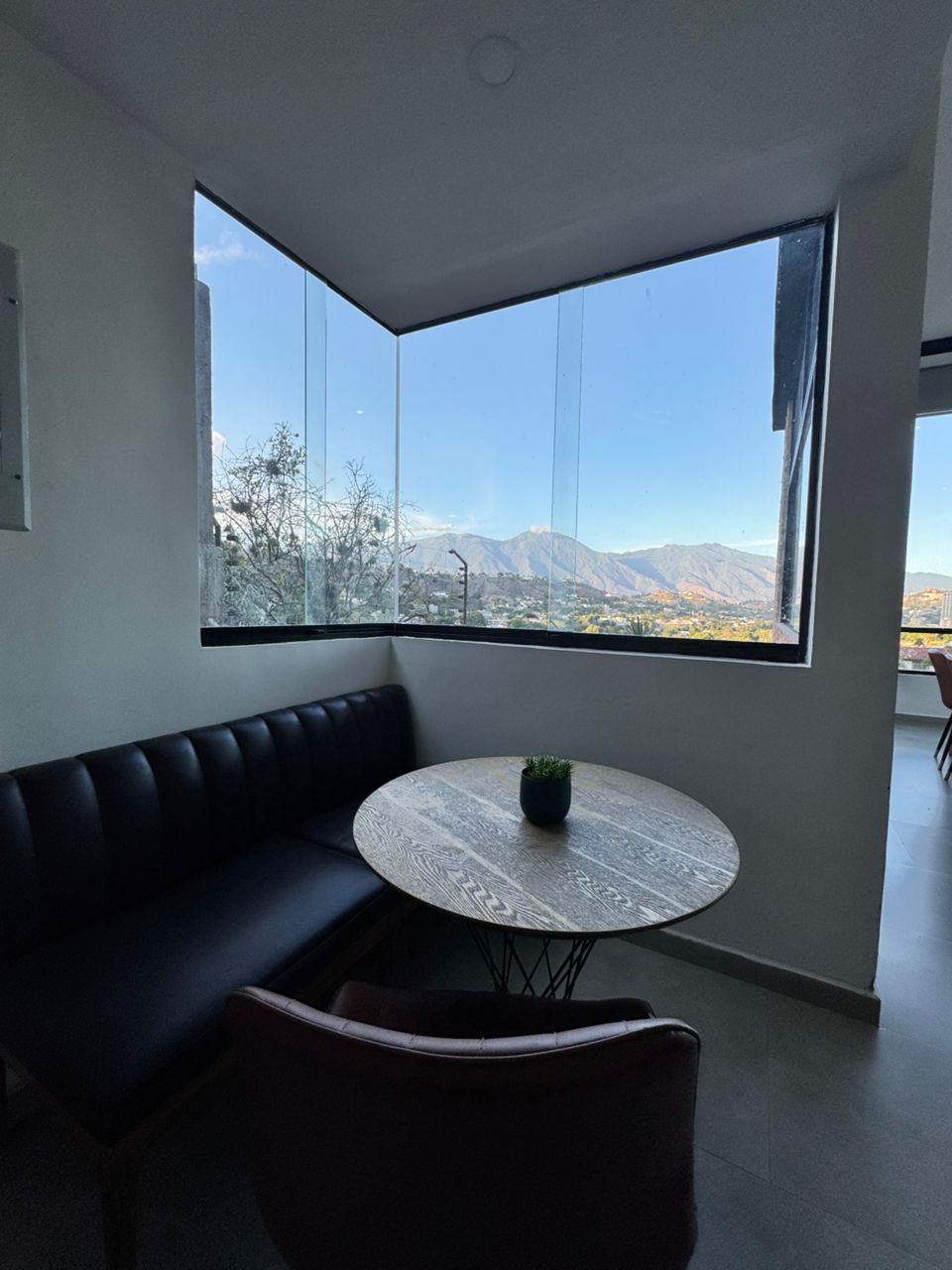 Se vende casa 847m² 5h/5b/5p Prados del Este 5