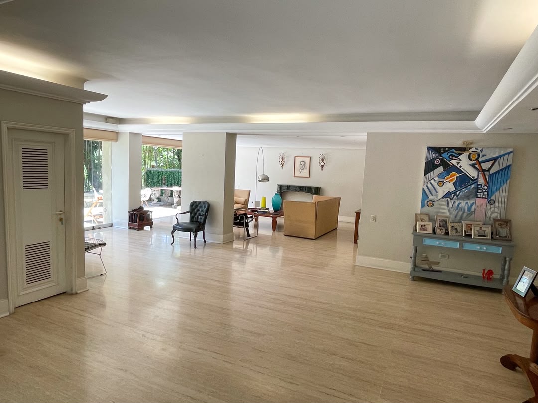 Se vende Apto 900m² 5h/6b/4p Los Palos Grandes 4