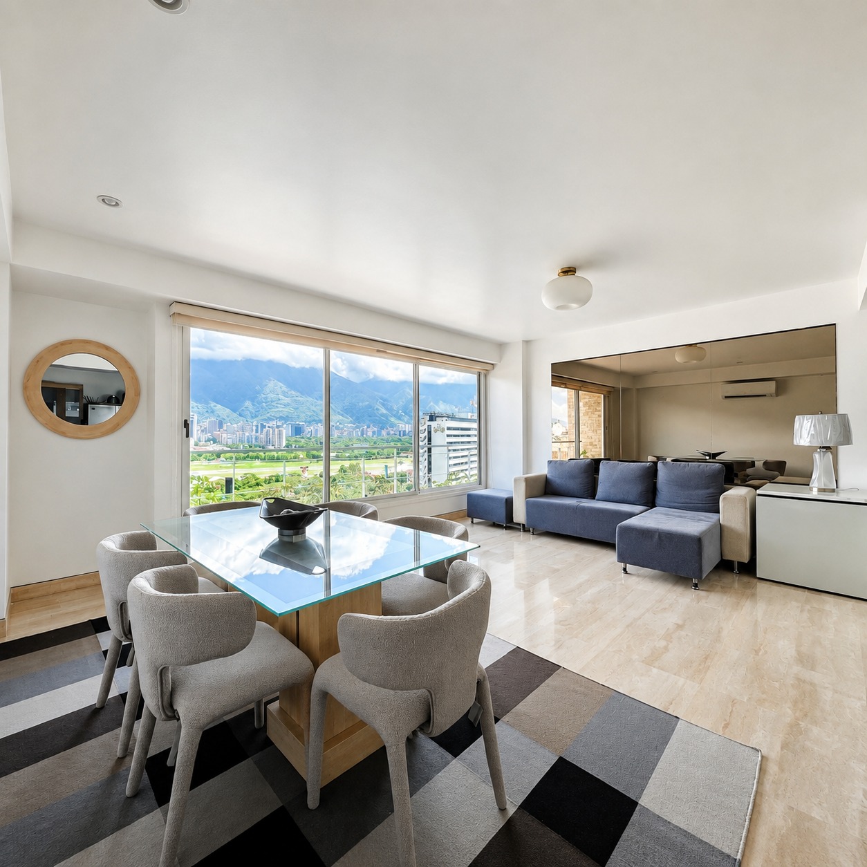 Se alquila Apto 164m² 3h+s/2.5b+s Lomas de Las Mercedes 1