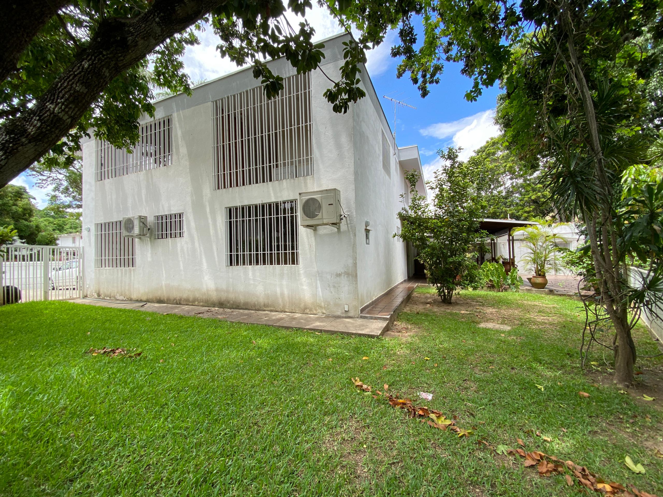 Se vende casa 675m² 6h+s/ 5b+s/ 6e El Cafetal - Otras fotos