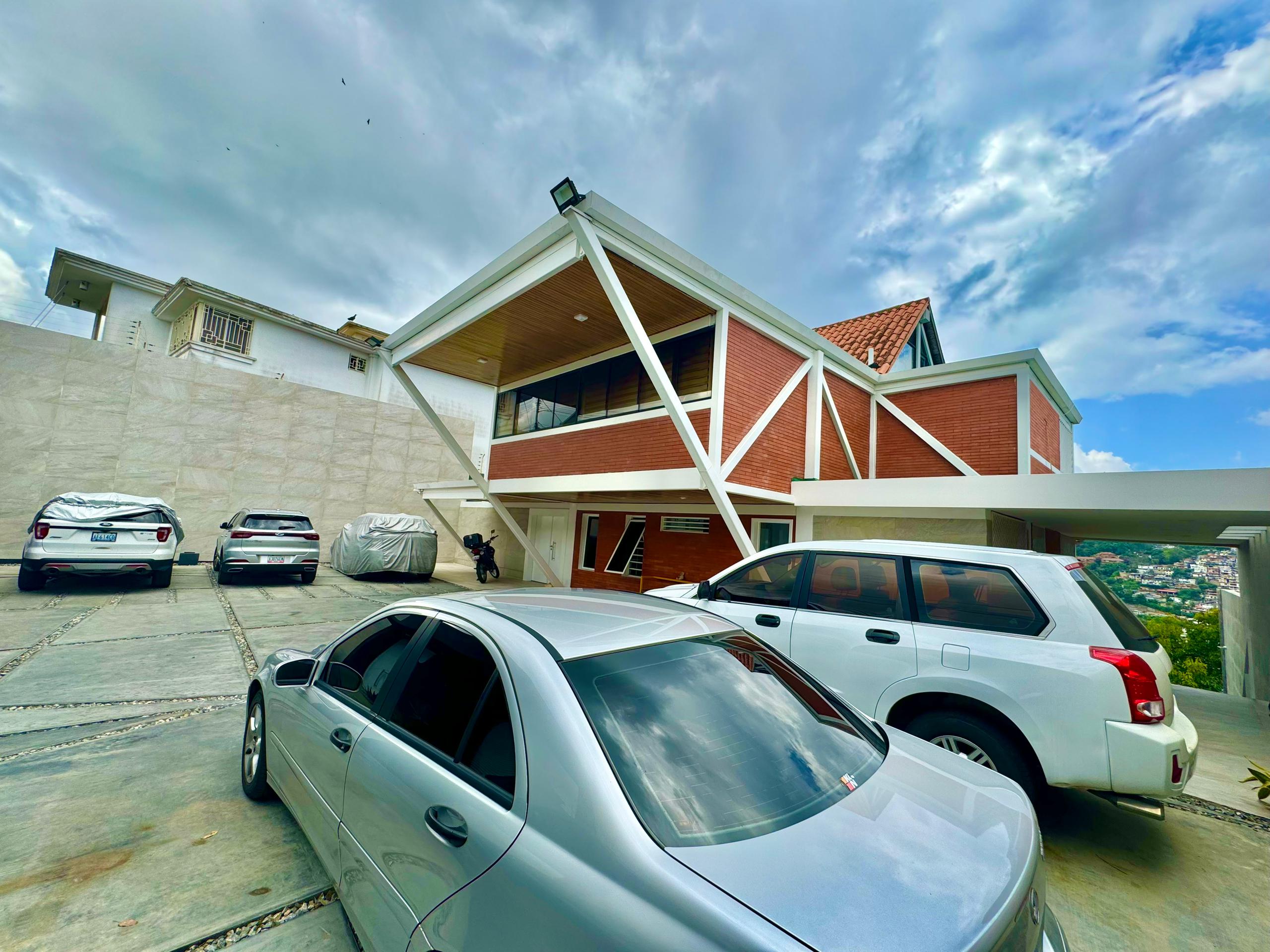 Se vende casa 1100m² 5h/ 7b/ 10e Las Marías - Otras fotos