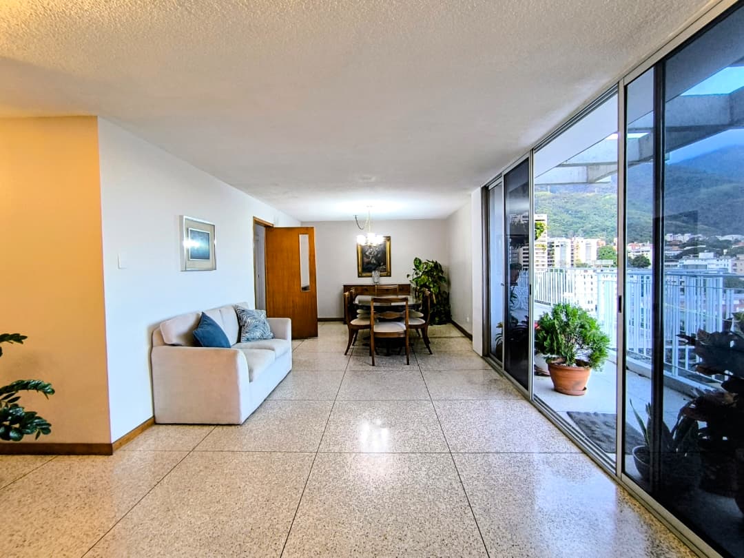 Se Alquila PH 189m² 3h/ 3b/ 2e Santa Eduvigis - Otras fotos